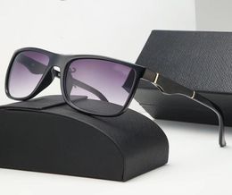 Luxe heren designer zonnebril bescherming zon originele brillen mode klassieke rijbril pc zwart en bruin frame spiegels2385224