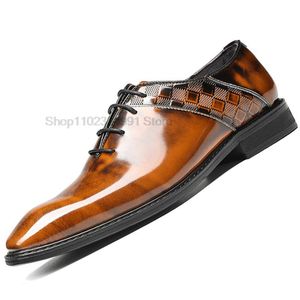 Luxe Hommes Formelle Richelieu Chaussures Marron En Cuir Véritable Oxford Chaussures De Mode À La Main Patchwork Casual Chaussures D'affaires Rétro Bureau