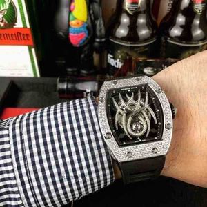Mécanique des hommes de luxe Regardez Richa M Sport Wristwatch Business Loison entièrement automatique Mécanique Fibre de carbone Hollow Tourbillon 9K7Z