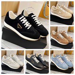 Luxe heren sneakers ontwerper lage lifestyle casual schoenen wit zwart blauw, bruin met koe suede zijde voering voortreffelijke lijnen buitenschoen