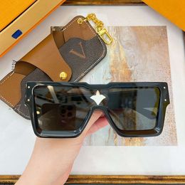 Luxury Mens Sunglasses Men de créateurs Men Lunettes de soleil pour femmes Fashion Grande Frame Square surdimension