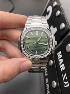 Luxury Mens Watch Designer Watchs 40 mm de haute qualité Sapphire Verre étanche 904L Blue Rose Gold Watches Swiss Sports Diamond Watch avec carte de garantie de boîte