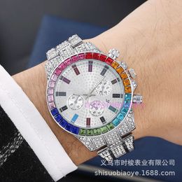 Luxury Mens Watch Femmes Fake Three Eyes Fashion Colorful Diamond Calendar Set Full Mens Steel Band Quartz Watch