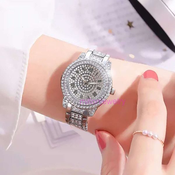 Luxury Mens Watch Women Full Stars Lady Diamond Steel Band Quartz Pearly Sparkling Roman Digital Fashion