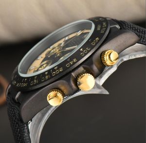 Luxe heren horloges klassiekers automatisch populair kwarts horloge klassiekers keramische saffier pin buckle polshorloges super lichtgevende montre de luxe cadeaus