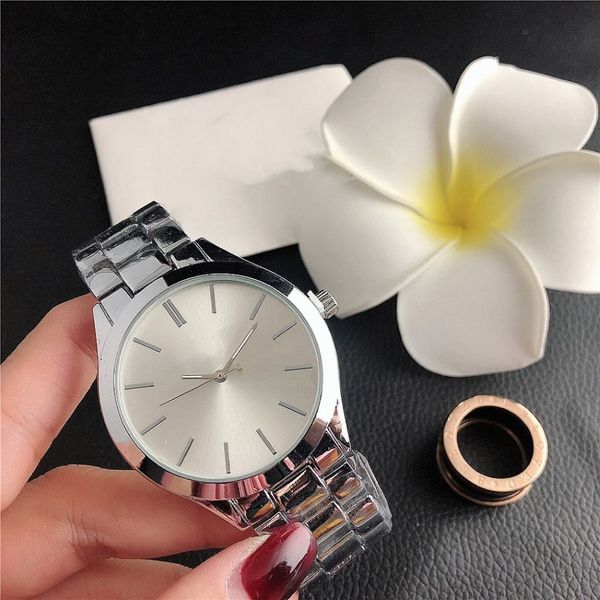 Luxury Mens Watches Korean Style Montre de Luxe Bracelet Nouveau Watch à la mode226w