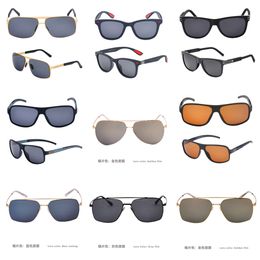 Luxe Hommes femmes lunettes de soleil Designer lunettes de soleil Mode Nouveau carré en plein air plage crème solaire loisirs lunettes de soleil populaire coloré rétro Metal Frame lunettes