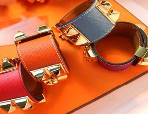 Bracelet de bracelet en cuir clouté en métal de luxe Bracelettes bracelets Bracelets pour femmes hommes Femme Pulseira Feminina Masculina Jewelry5567616
