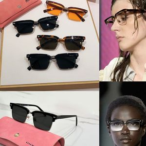 Lunettes de soleil de luxe à monture en métal pour femmes, verres polarisés de haute qualité à changement de couleur à la mode avec boîte d'emballage d'origine de premier ordre VMU 55XV