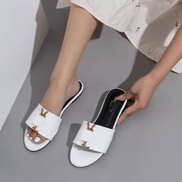 Luxe Metallic Slide Sandalen Designer Slides Damesslippers Schoenen Zomer Sandaal Mode Brede Platte Slippers Slipper Voor Vrouwen Lage Hak Schoenen Met Doos Maat 37-42