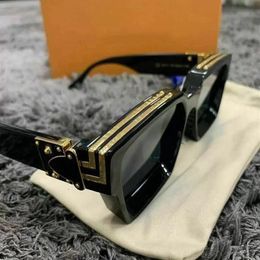 Luxuriöse MILLIONÄR-Designer-Sonnenbrille für Herren, Vollformat, Vintage-Sonnenbrille für Herren, glänzendes Gold-Logo, vergoldetes Oberteil 96006342E