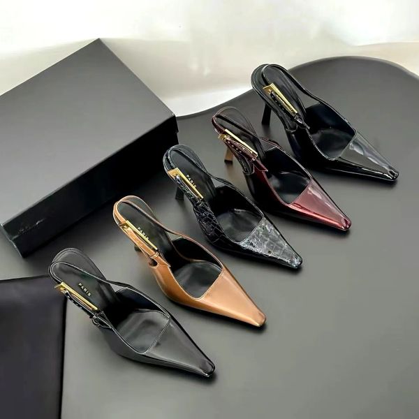 Luxury Mirror Leather Fashion Talons Sliders Womens High Heel Shoe Casual Casual Handin Designer Sandal Mule Sandale Nouvelles chaussures habillées de haute qualité Slipper d'été 35-40