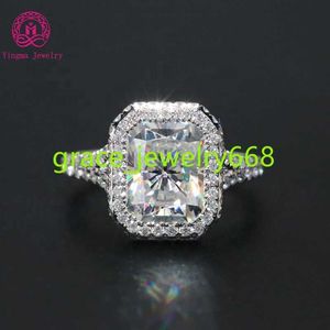 Luxe Mosanitische sieraden Vrouwen Wedding Ring 14k vaste gouden sieraden 3 karaat Radiant Cut Moissanite Diamond Ring voor verloving