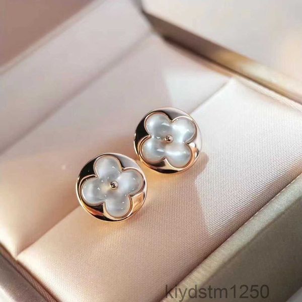 Pendientes de tuerca de diseño de trébol de madreperla de lujo para mujeres y niñas, oro de 18 quilates, elegante encanto, anillos de oreja, pendientes, pendientes, joyería, caja de marca, embalaje HUJT