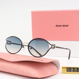 Luxury Muimui Sunglasses SMU52Y Eyewear Classic Slim Metal Frame Lens Shades Women Fashion Small Frame Lunes avec boîte d'origine