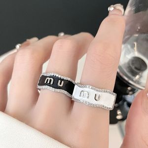 Luxe nagelring Womens Love Ring Mius Fashion Letter Pattern Designer Diamond Engagement Open Ring voor dames sieraden