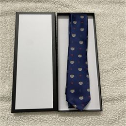 Lettre de luxe Nouveau Designer Hommes 100% Cravate Cravate en soie noir bleu Aldult Jacquard Party Mariage Business Tissé Design de mode Hawaii Cravates avec boîte 1145