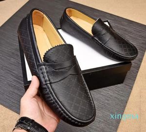 Luxe nieuwe originale doos heren Loafers Gommino Dress Gentleman Casual Groot -Brittannië Cowskin Slip On Wedding Drive Shoes Maat