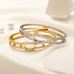 Bracelet de luxe pour femmes, nouveau cadeau de fête de mariage, plaqué or 18 carats, artisanat de haute qualité, marque de luxe avec logo correct