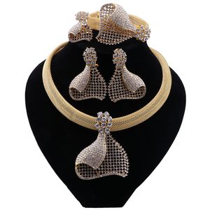 Luxe Nigeriaanse Dubai Sieraden Set voor Dames Bruiloft Bridal Goud Kleur Ketting Oorbellen Armband Ring Sets
