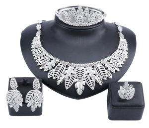 Luxury Nigériane Femmes Bijoux de mariage Bijoux Chunky Colliers Boucles d'oreilles Bangle Bride Dubai Gold Jewelry Set6363283