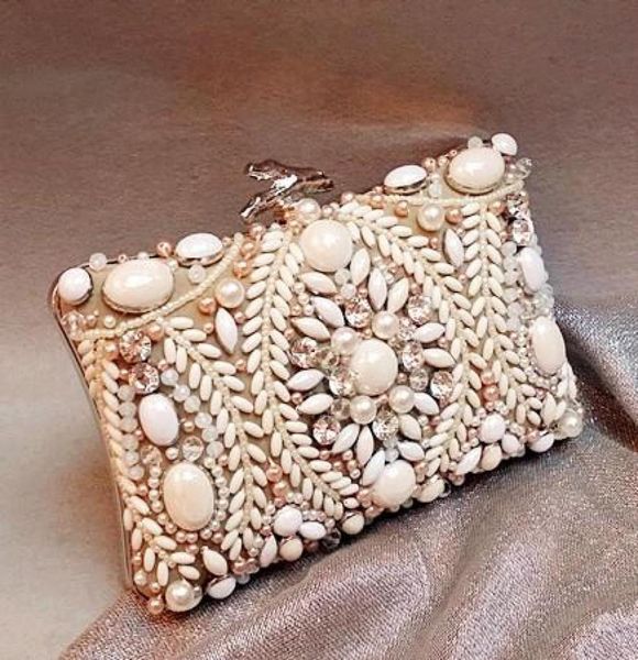 Bolsos de mano nupciales de lujo desnudos Bolsos de noche inspirados en celebridades Bolsos de fiesta nocturna de acrílico Embragues de cristal con diamantes de imitación de cuentas grandes 2800716