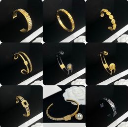 Bracelets ouverts de luxe motif grec ancien bracelet manchette Banshee Medusa tête portrait plaqué or 18 carats bijoux de créateurs pour femmes cadeaux de fête MB1 --11