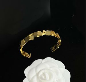 Bracelets ouverts de luxe motif grec ancien manchette jonc Banshee tête de Méduse Portrait plaqué or 18 carats bijoux de créateur pour femmes cadeaux de fête HMB1 -- 16
