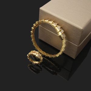 Luxe originele ontwerper Volledige diamant B Snake Ring Bangles armbanden 18K Gold Silver Rose Logo Engrave Women Girl Lovers Wedding Sieraden Set Lady Party Gifts 6 7 8 9