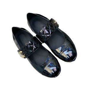 Zapatos de marca Lingge de charol de lujo para mujer, tacones bajos con punta redonda