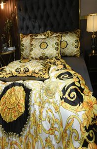 Diseño de lujo juegos de cama de diseño 4 piezas set de seda impresa tamaño queen king funda nórdica sábanas de moda fundas de almohada 1361407
