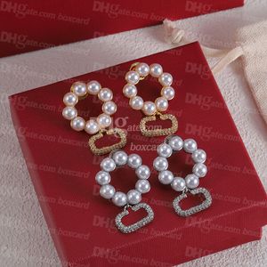 Boucles d'oreilles breloques en perles de luxe, clous d'oreilles, mode femmes, pendentif lettre de styliste, avec coffrets