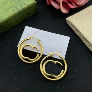 Moules d'oreilles de perles de luxe Designer pour femmes design de boucles d'oreilles étalon diamant rétro Lady mode oorbellen plaquées oreilles en or multiples de boucle d'oreille ZB109