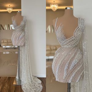 Luxe Pearls Cocktail Prom -jurken Spaghetti -riemen Mini Korte avondjurken met Cape Beading Zie door illusie op maat gemaakte feestjurken