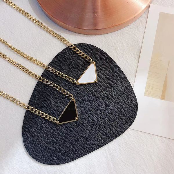 Collier pendentif de luxe mode hommes et woted triangle P lettre chaîne en or bijoux hommes et femmes personnalité de la mode chaînes de clavicule de qualité supérieure