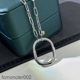 Luxe hanger ketting vergrendeling merkontwerper half kristlal holle ronde cirkel charme bucket chain voor vrouwelijke sieraden met doos 10my