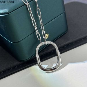 Collier pendentif de luxe T Lock Brand Designer Half Crystlal Hollow Round Circle Charm Bucket Chain Collier pour femmes bijoux avec boîte