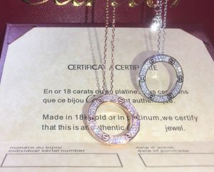 Luxe Pendentif Colliers Amour Marque Designer Cuivre Plein Cristal Creux Rond Cercle Charme Chaîne Courte Ras Du Cou Pour Les Femmes Bijoux Avec Boîte Cadeau De Fête