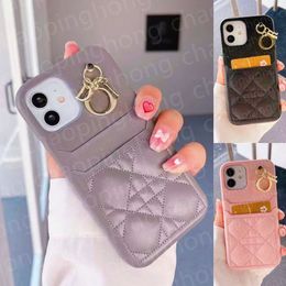 Funda para teléfono de lujo Funda para iPhone de diseñador para iPhone 15 14 13 Pro Max 12 11 XS XSmax XR 8P Funda con tarjetero de doble capa Letra de bolsillo Colgante Parachoques Cubierta móvil a cuadros acolchada