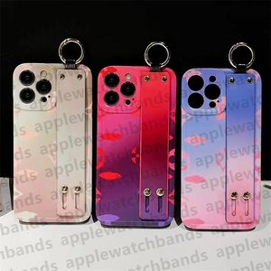 Luxe telefoonhoesje Designer polsband iPhone-hoesje voor iPhone 15 Pro Max Apple 14 Pro 13 12 11 Mobiele telefoonhoesjes Mode gradiëntkleur Monogram polsband Mobiele hoes