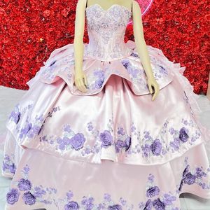 Robe de luxe rose chérie Quinceanera, avec des fleurs appliquées et des perles, robes de bal d'anniversaire, Corset doux, 16, 2024