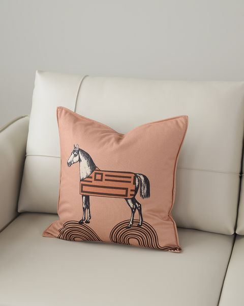 Cojines cuadrados de tela escocesa de lujo Cojín de diseñador Cojín decorativo Caballo Impreso Cojines de moda Fundas de algodón Decoración para el hogar Cojines de Navidad 2023070924