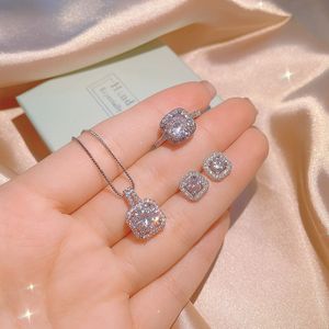 Luxe platium vergulde zirkon ketting oorbellen ring voor vrouwen diamant bruid bruiloft sieraden set met juwelenbox