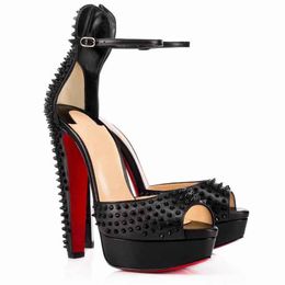 23S Luxe Populaire Merken Rode Zolen Damessandalen Vijftig Spikes 150mm Leer Peep Toe Platform Pumps Beroemd Feest Bruiloft Zomer Hoge Hakken EU35-43 BOX