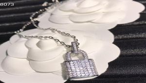 Luxe populaire officiële reproducties kristal hanger kettingen sieraden aanpassing hoogwaardige antiallergie messing gold vergulde 9689631