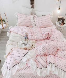 Luxury Princess Style 100 Coton Litder Set Ruffles Couchet Cover Black Dot Bed Sheetlinen Aheredcases 4pcs for Girls Lise Lit T209597380