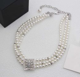 Collier pendentif couloir à charme de qualité de luxe avec diamant et perles de coquille de diamant et nature en argent plaqué plusieurs couches ont une boîte de tampon PS3611b