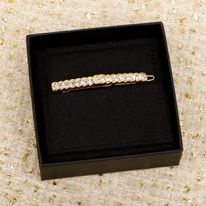 Pince à cheveux à breloques de qualité de luxe avec tous les gros diamants en plaqué or 18 carats, design simple, avec boîte à timbres PS3028B