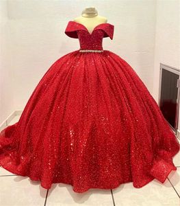 Luxe rode kralen Quinceanera -jurken Gillter Ball Jurk Verjaardagsfeest Princess Lace Up Afstudeerjurk Quinceanera de 15 Anos