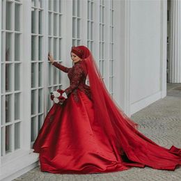 Luxe Rode Dubai Arabische Moslim Plus Size Baljurk Trouwjurken Lange Mouwen Kralen Kant Geappliceerd Bruiloft Bruidsjurken Robe de 308V